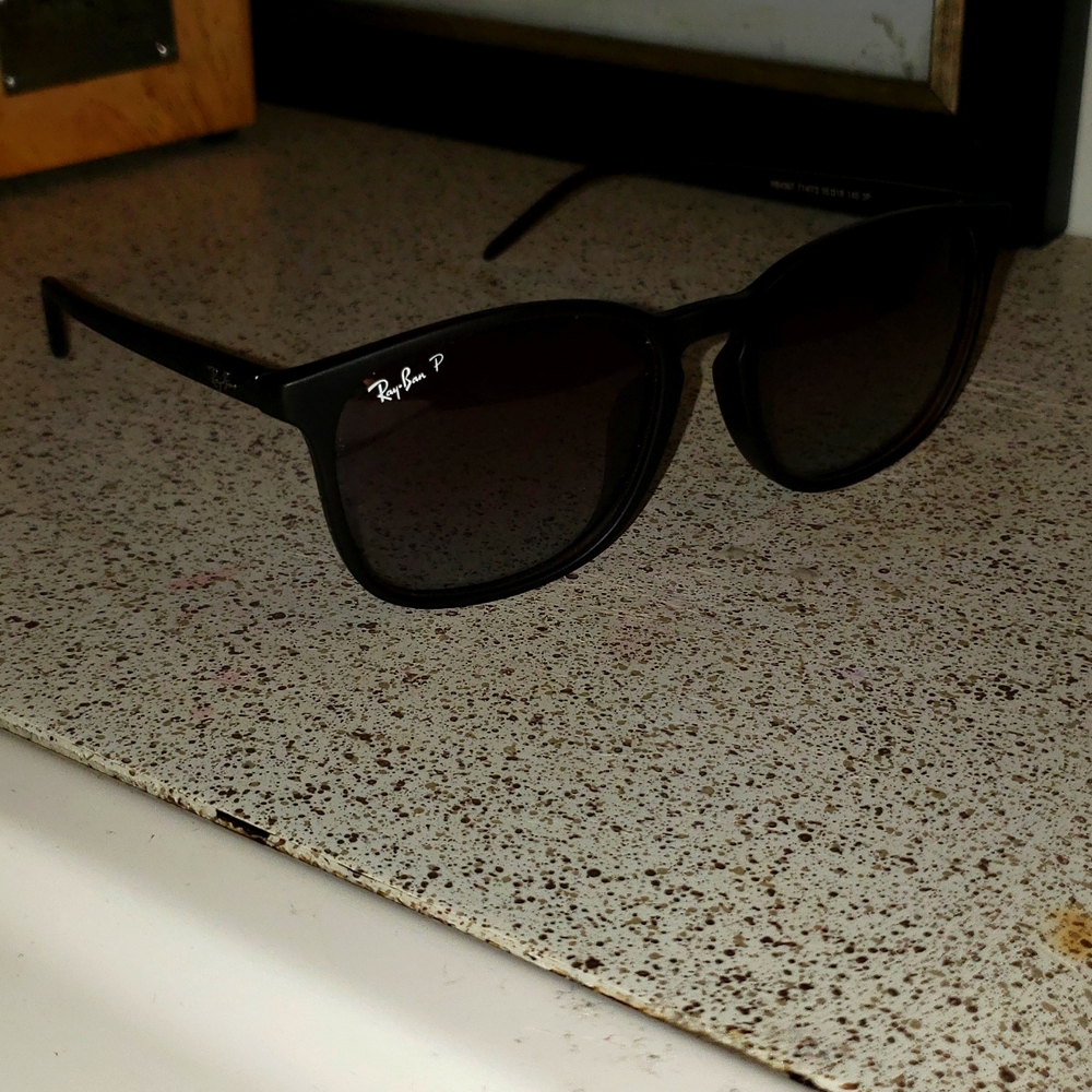 Ray Ban Polarized RB4387